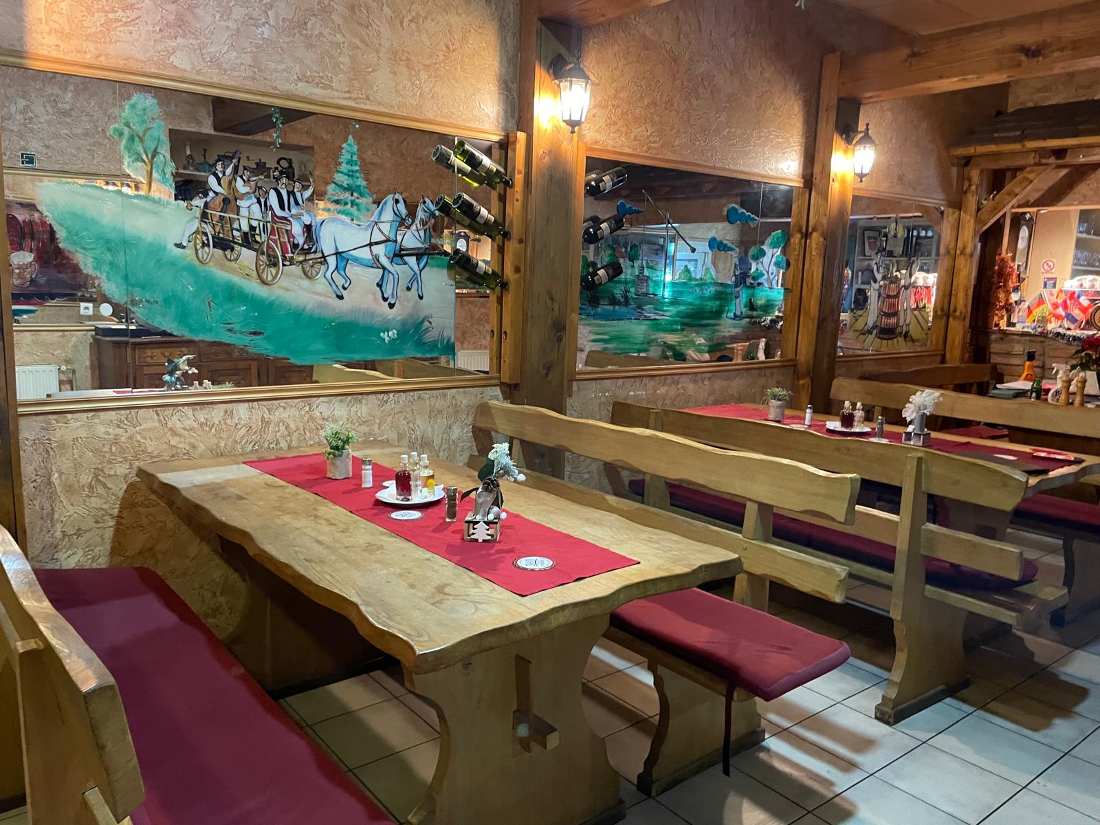 Klasična postava stolova - Krčma Petrić Osijek